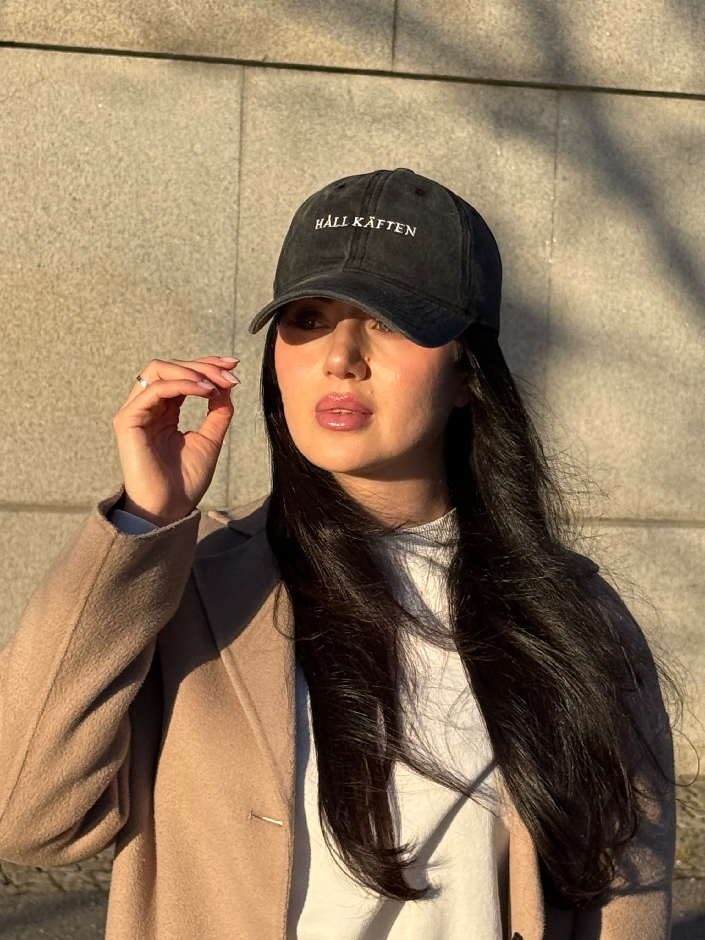 HÅLL KÄFTEN KEPS – SVART